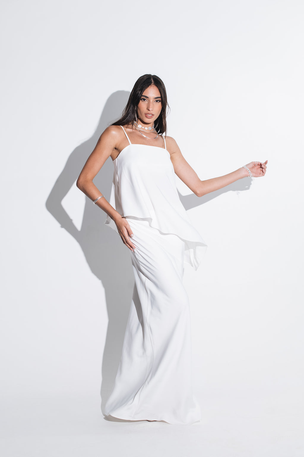 Blusa Assimétrica Rogéria Off White Ällie