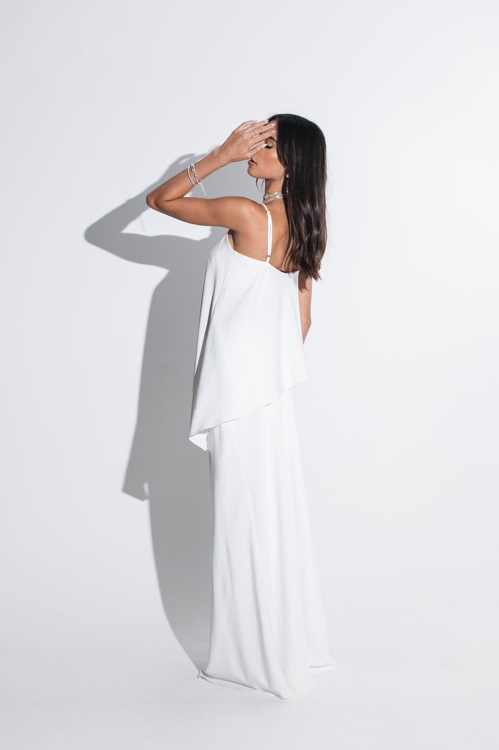 Blusa Assimétrica Rogéria Off White Ällie