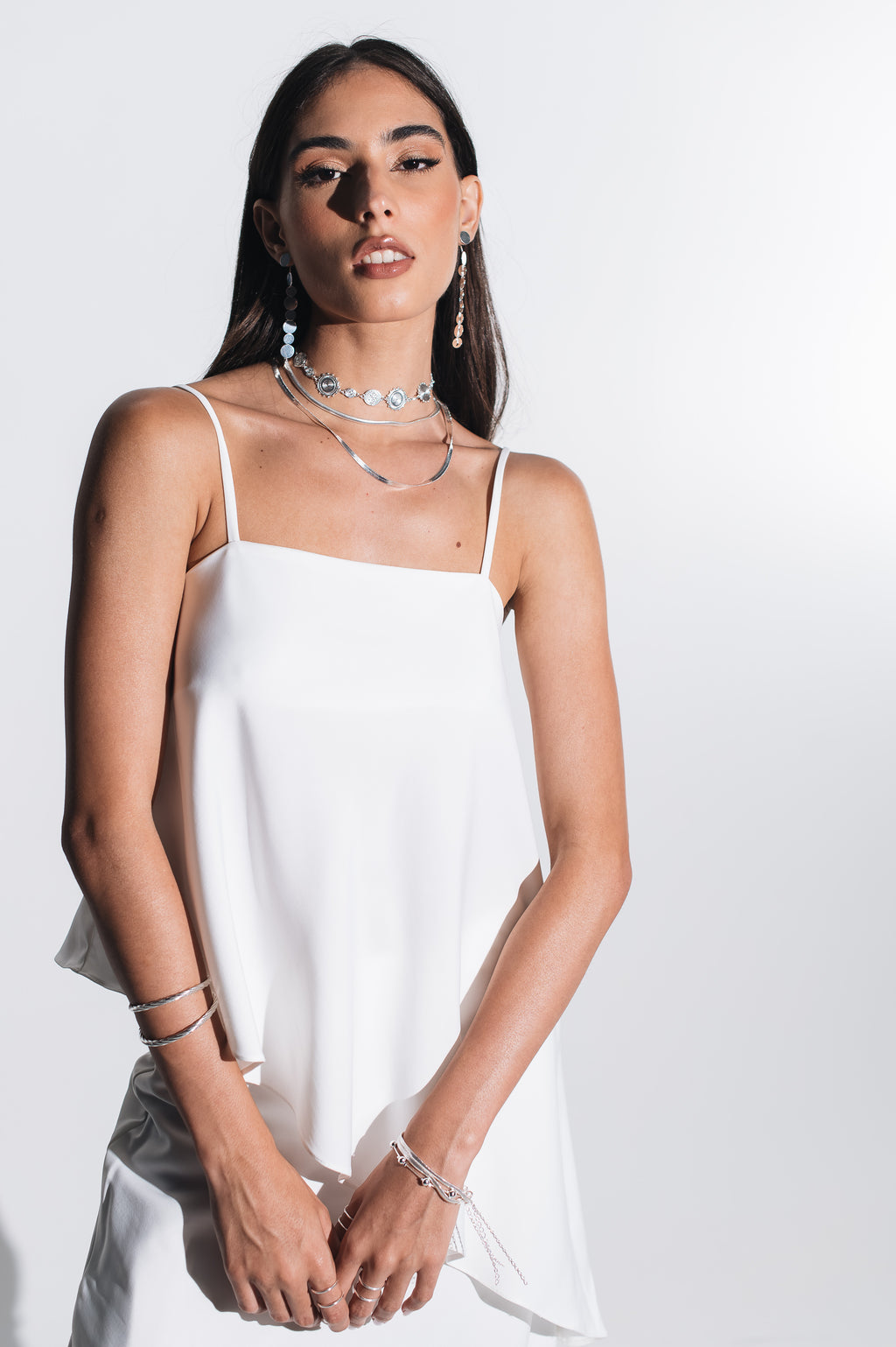 Blusa Assimétrica Rogéria Off White Ällie