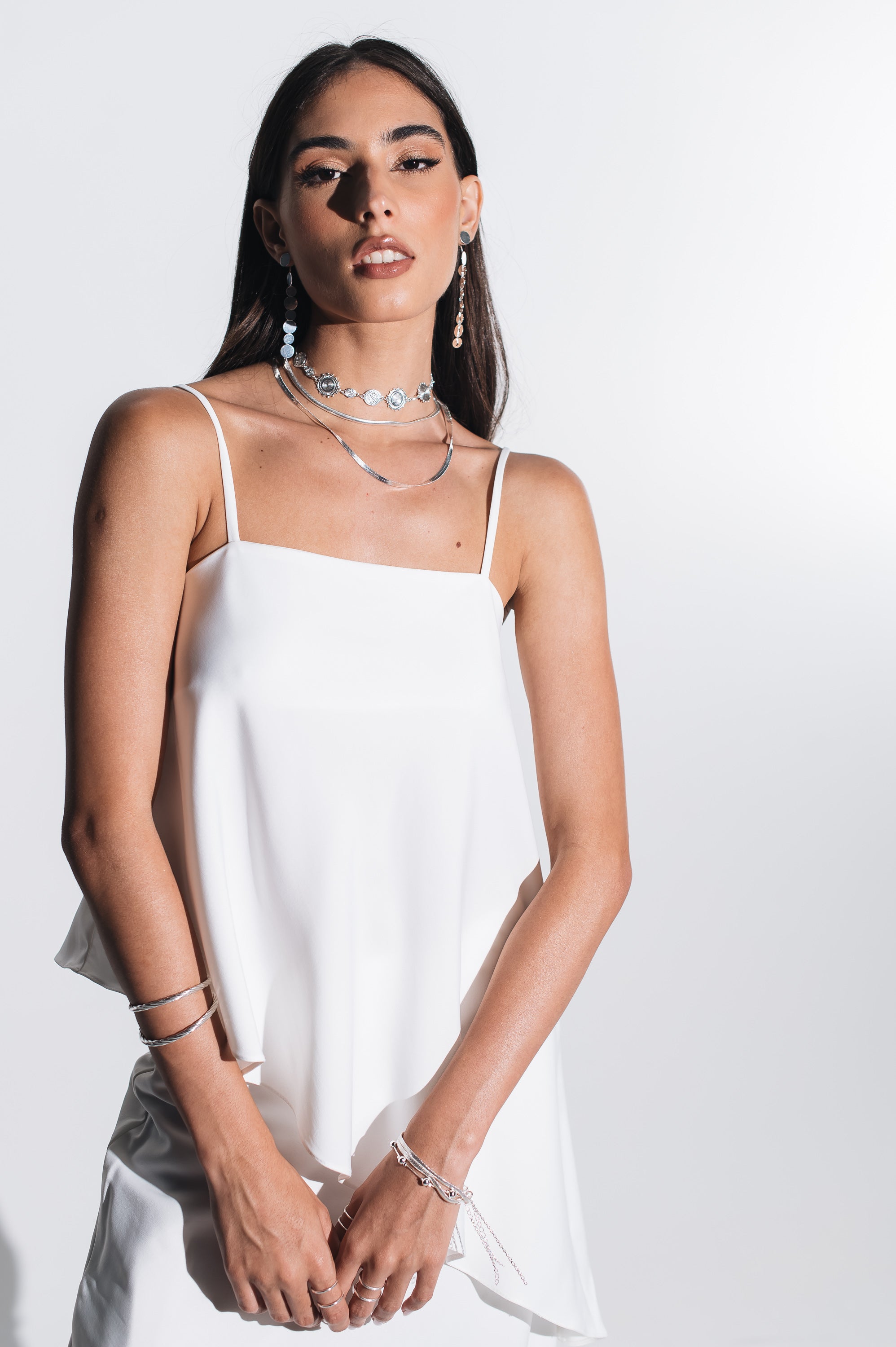 Blusa Assimétrica Rogéria Off White Ällie
