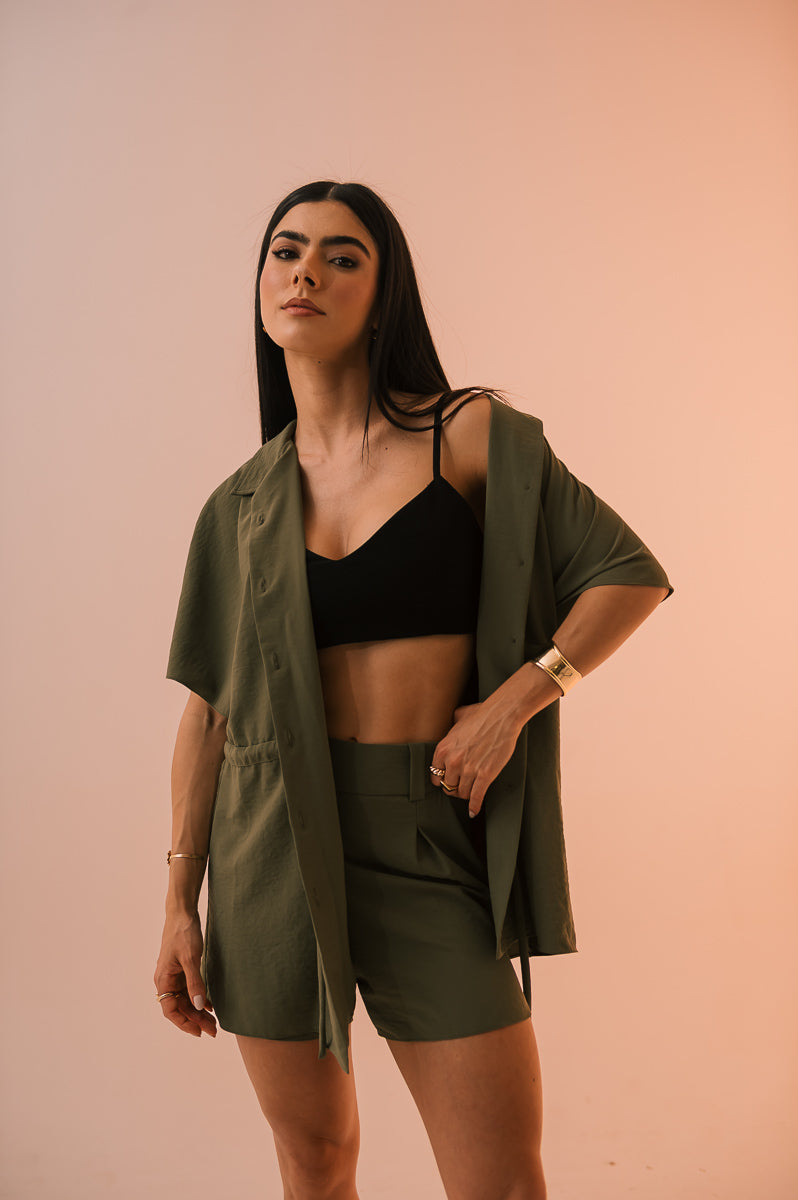 Short Alfaiataria Margot Verde Militar Ällie