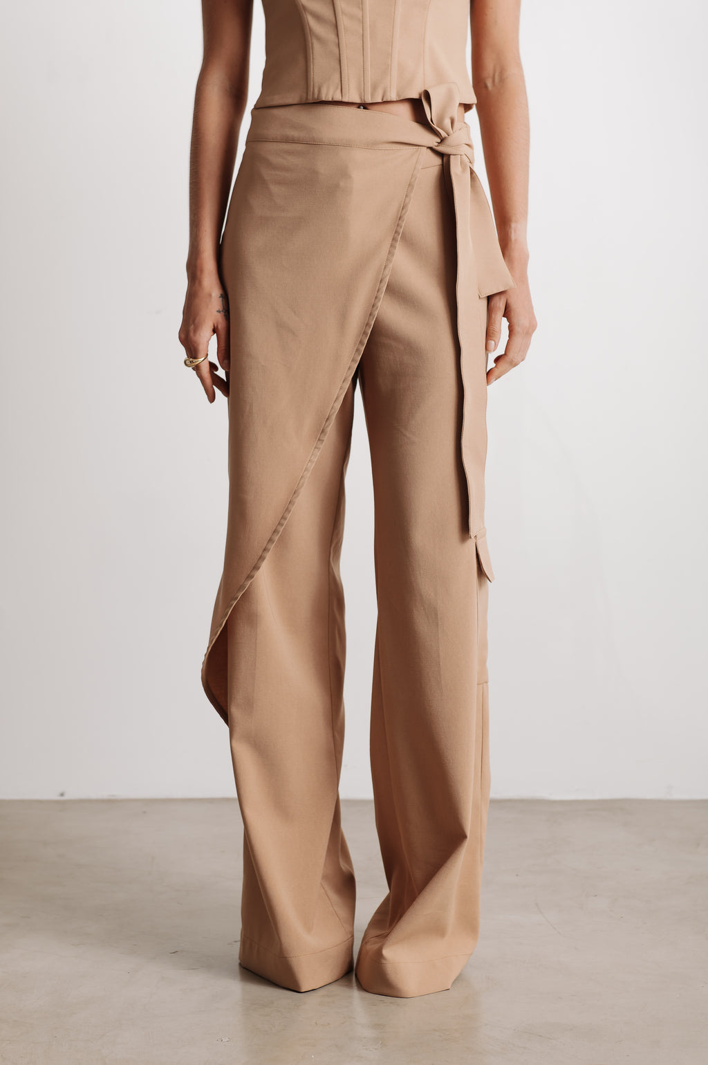Calça Amarração Taísa Cargo Caqui Ällie