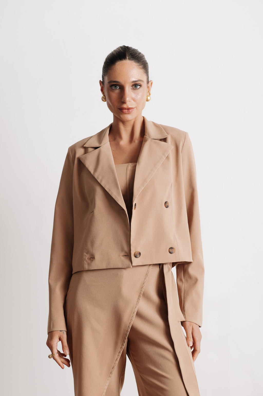 Blazer Curto Alfaiataria Ruth Caqui Ällie
