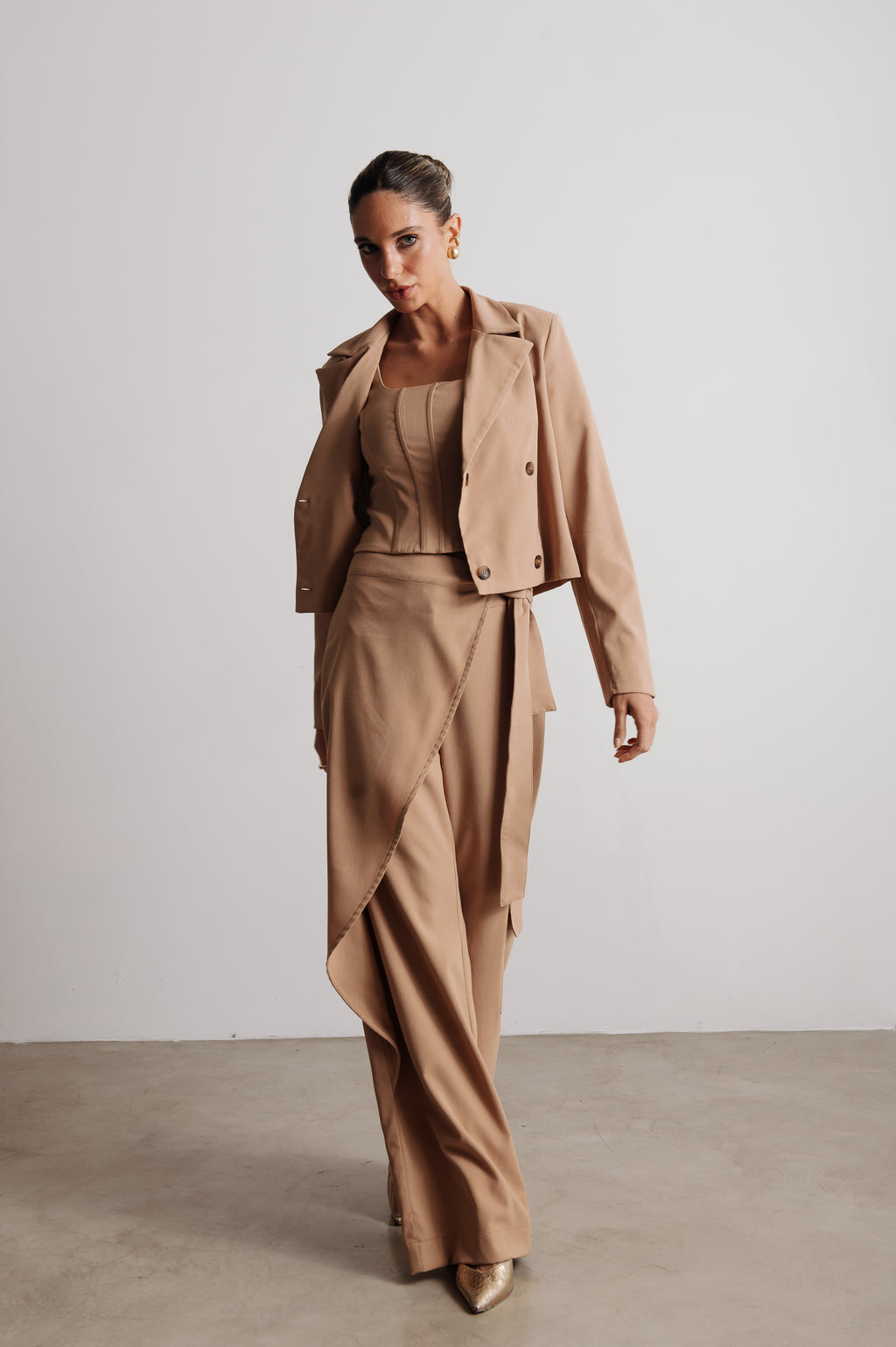 Blazer Curto Alfaiataria Ruth Caqui Ällie