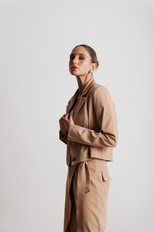 Blazer Curto Alfaiataria Ruth Caqui Ällie