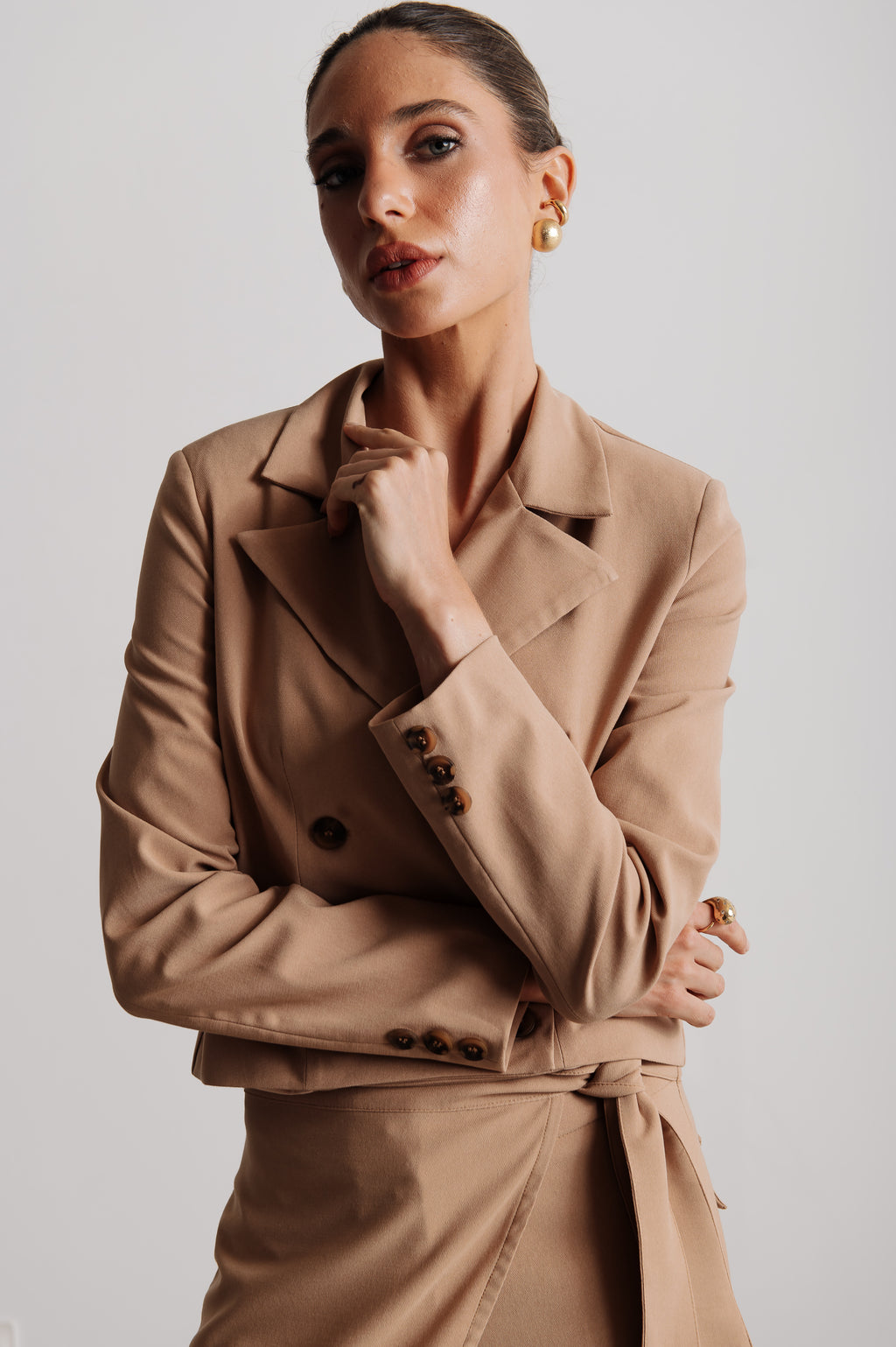 Blazer Curto Alfaiataria Ruth Caqui Ällie