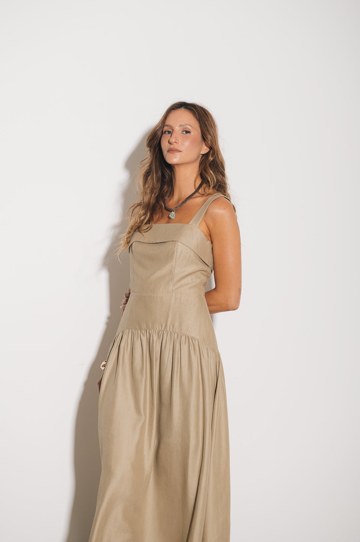 Vestido Maxi Midi Débora Areia Ällie