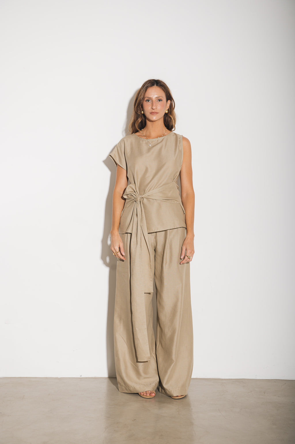 Blusa Alfaiataria Amarração Amira Areia Ällie