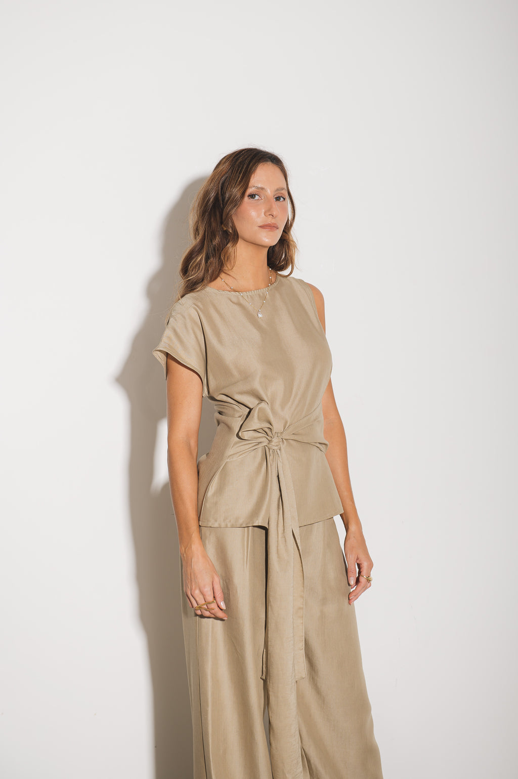 Blusa Alfaiataria Amarração Amira Areia Ällie