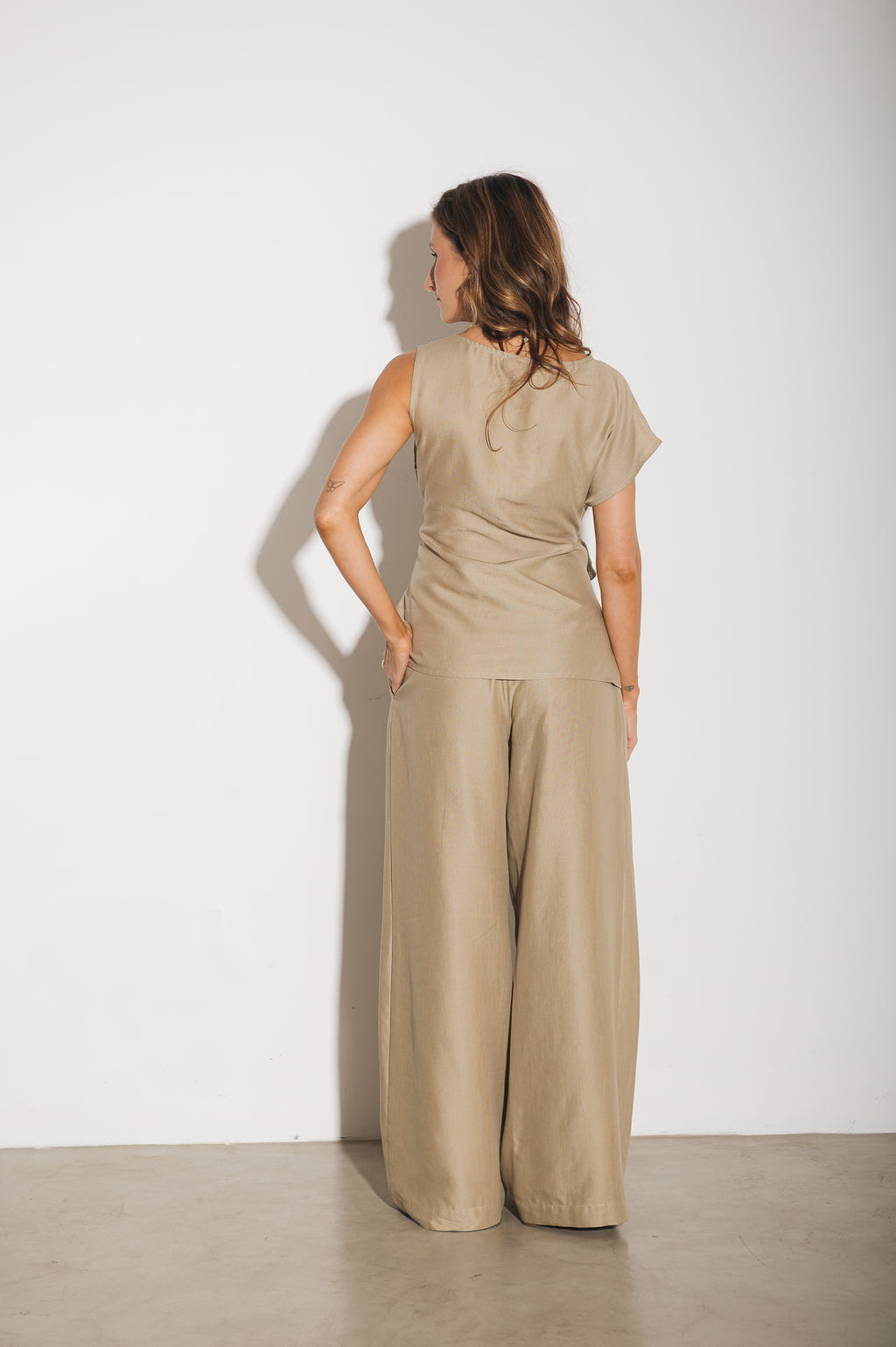 Blusa Alfaiataria Amarração Amira Areia Ällie