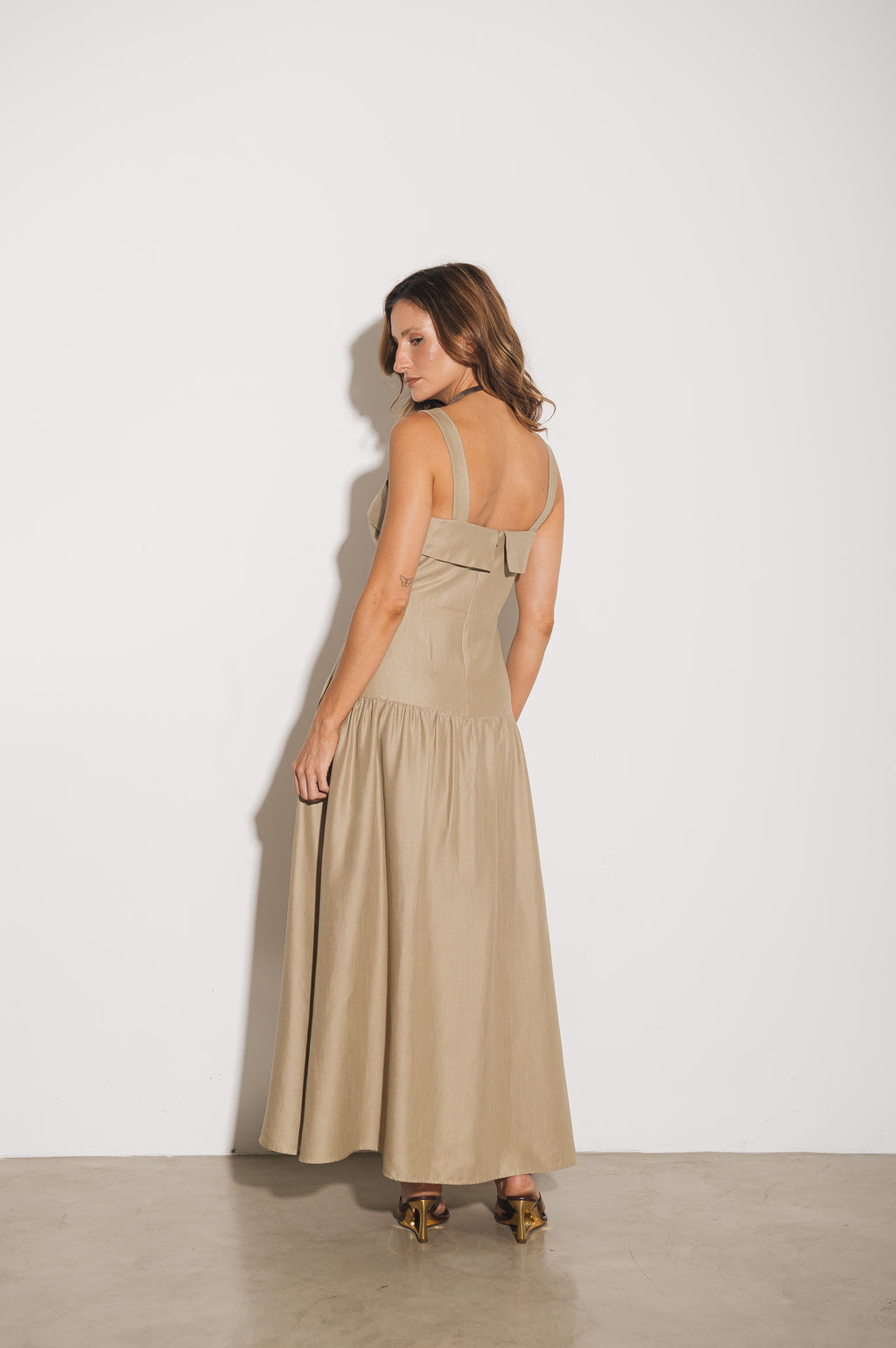 Vestido Maxi Midi Débora Areia Ällie