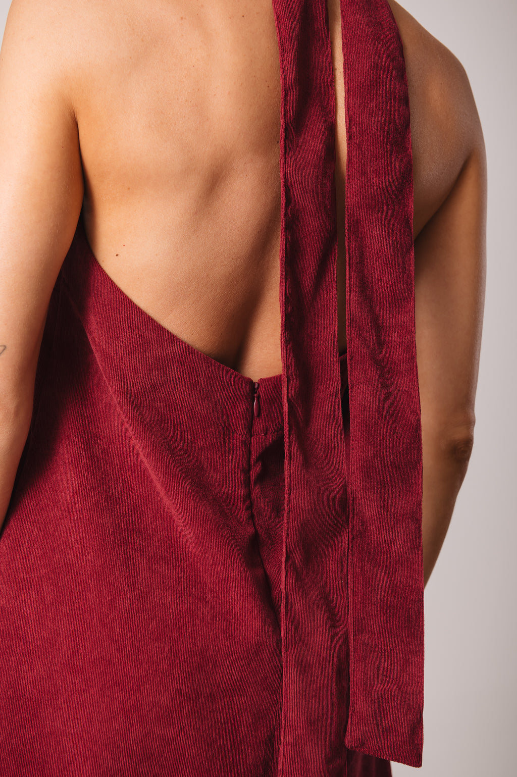 Vestido Frente Única Veludo Ísis Marsala Ällie