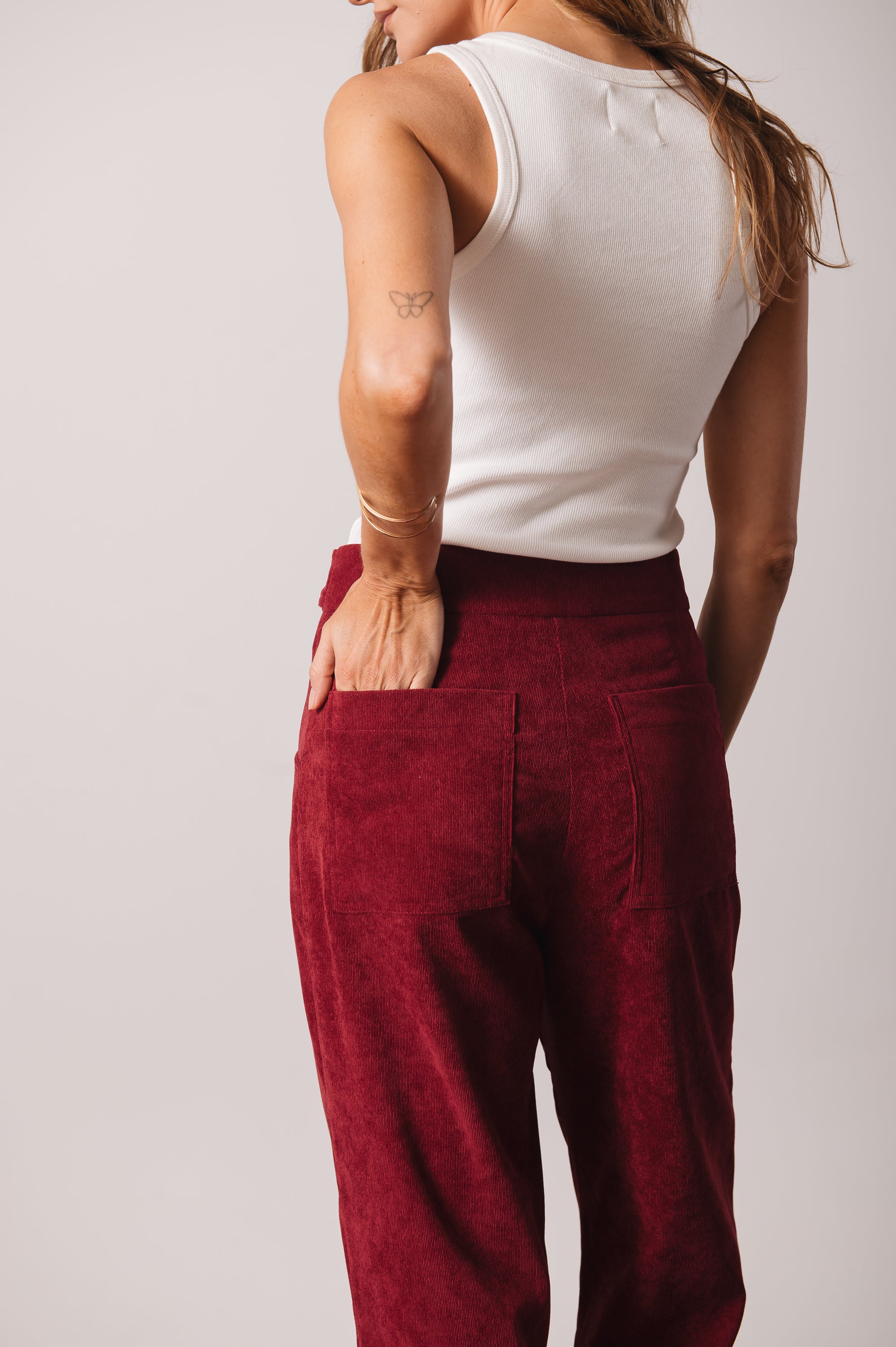 Calça Pantalona Veludo Adélia Marsala Ällie
