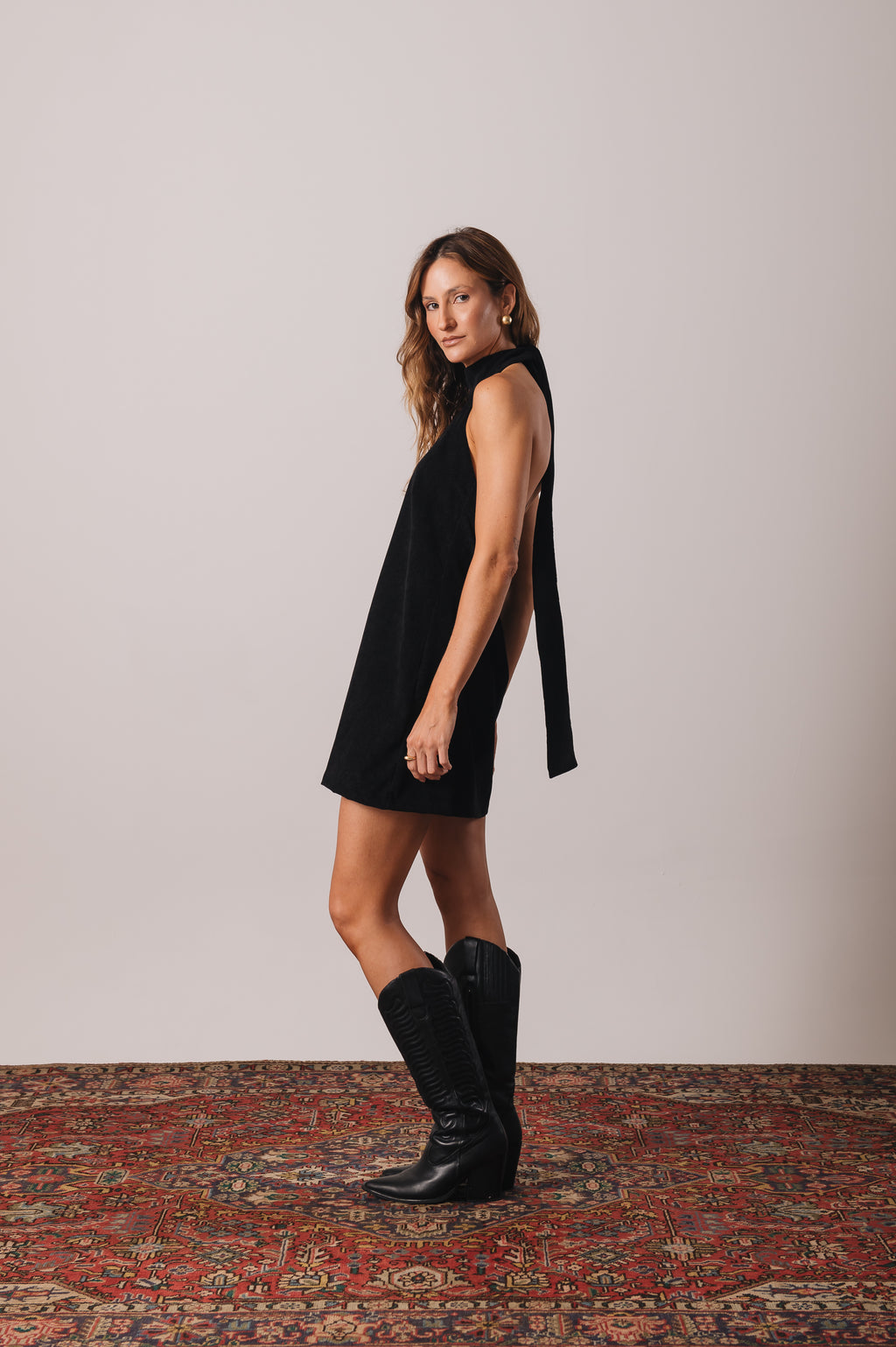 Vestido Frente Única Veludo Ísis Preto Ällie