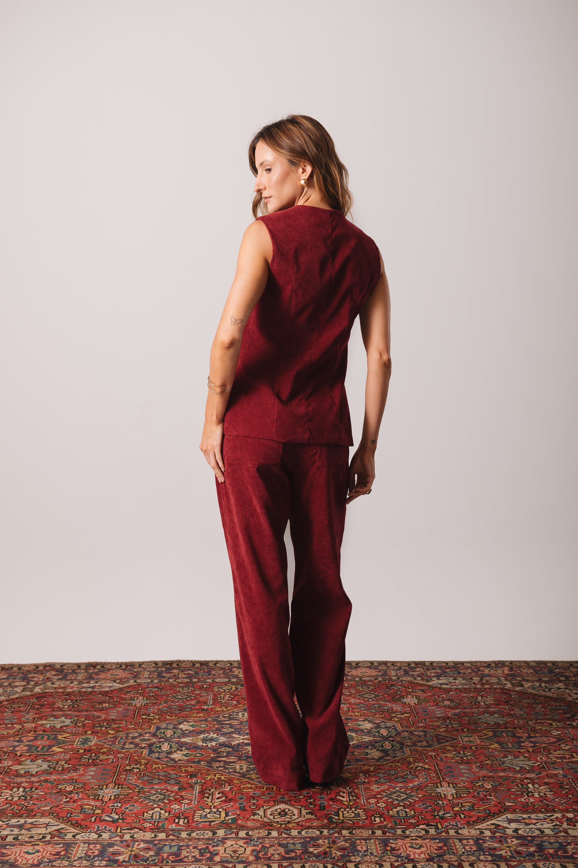 Calça Pantalona Veludo Adélia Marsala Ällie