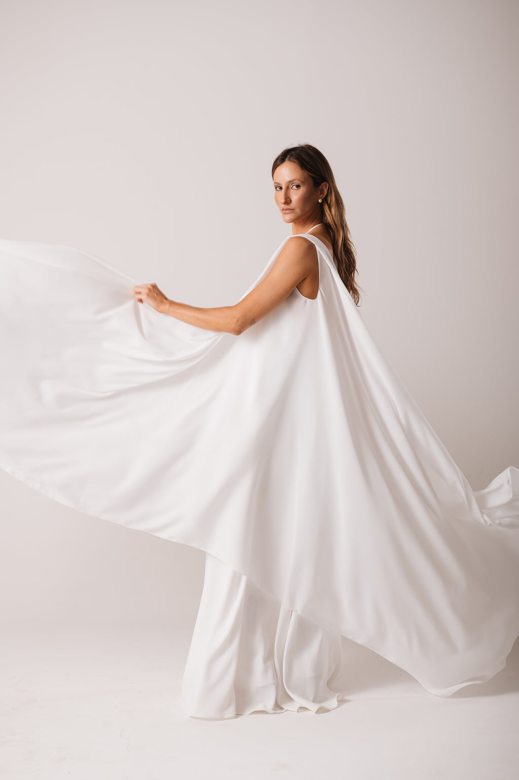 Capa Noiva Chiffon Lu Off White Ällie (Sob Encomenda)