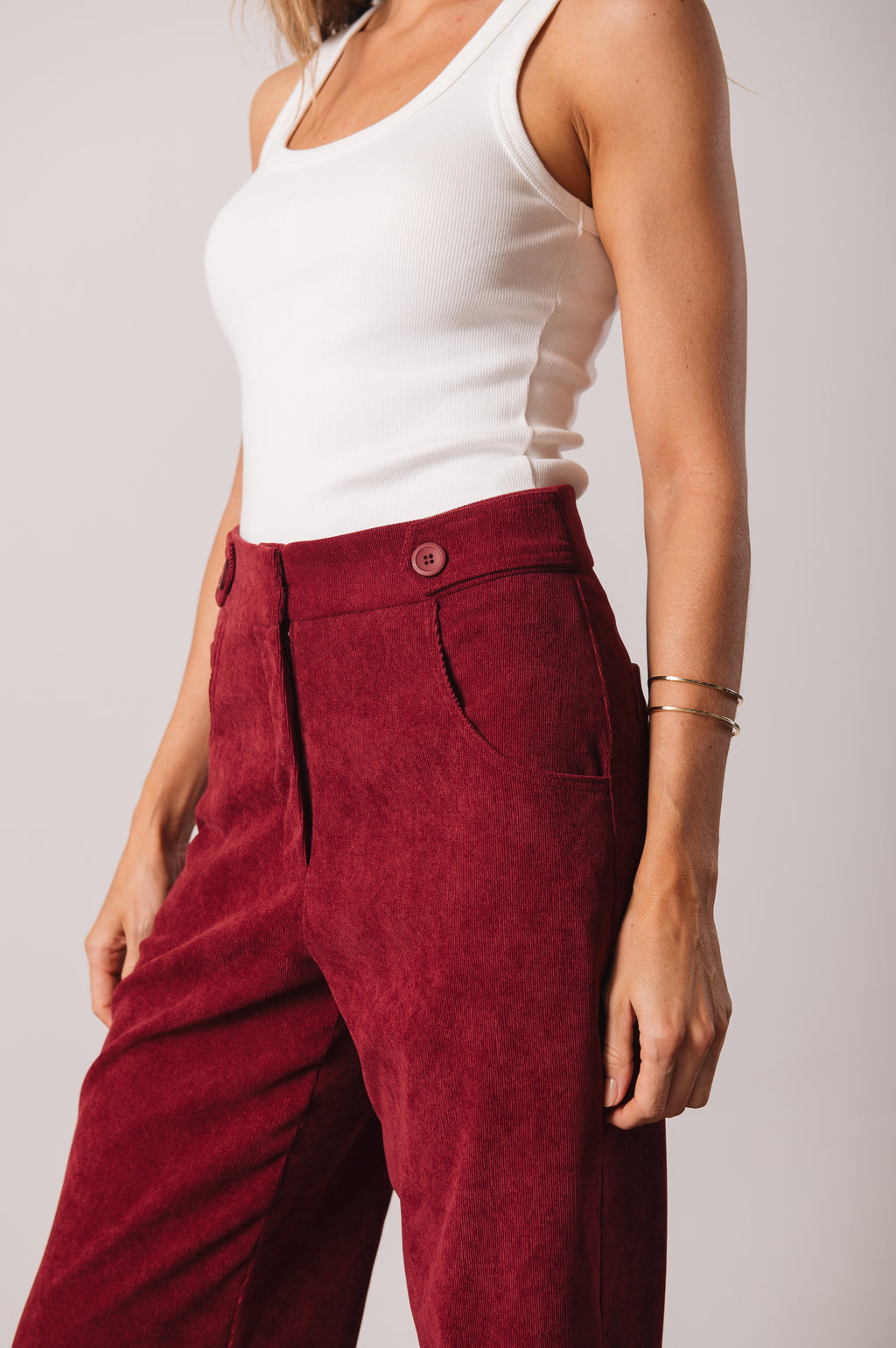 Calça Pantalona Veludo Adélia Marsala Ällie