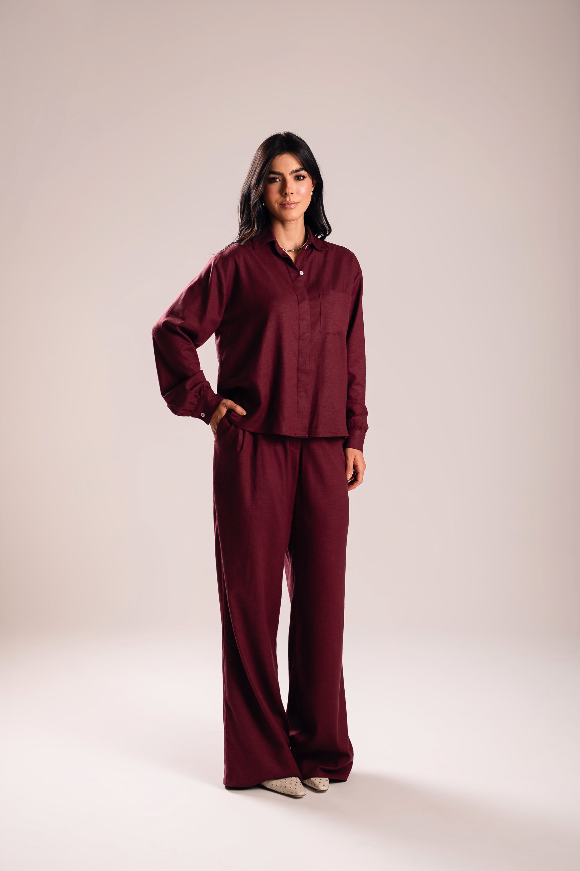 Calça Pantalona Linho Olívia Uva Saphir