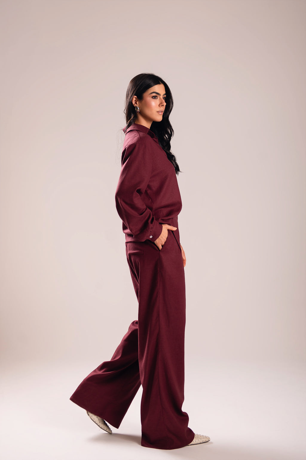Calça Pantalona Linho Olívia Uva Saphir