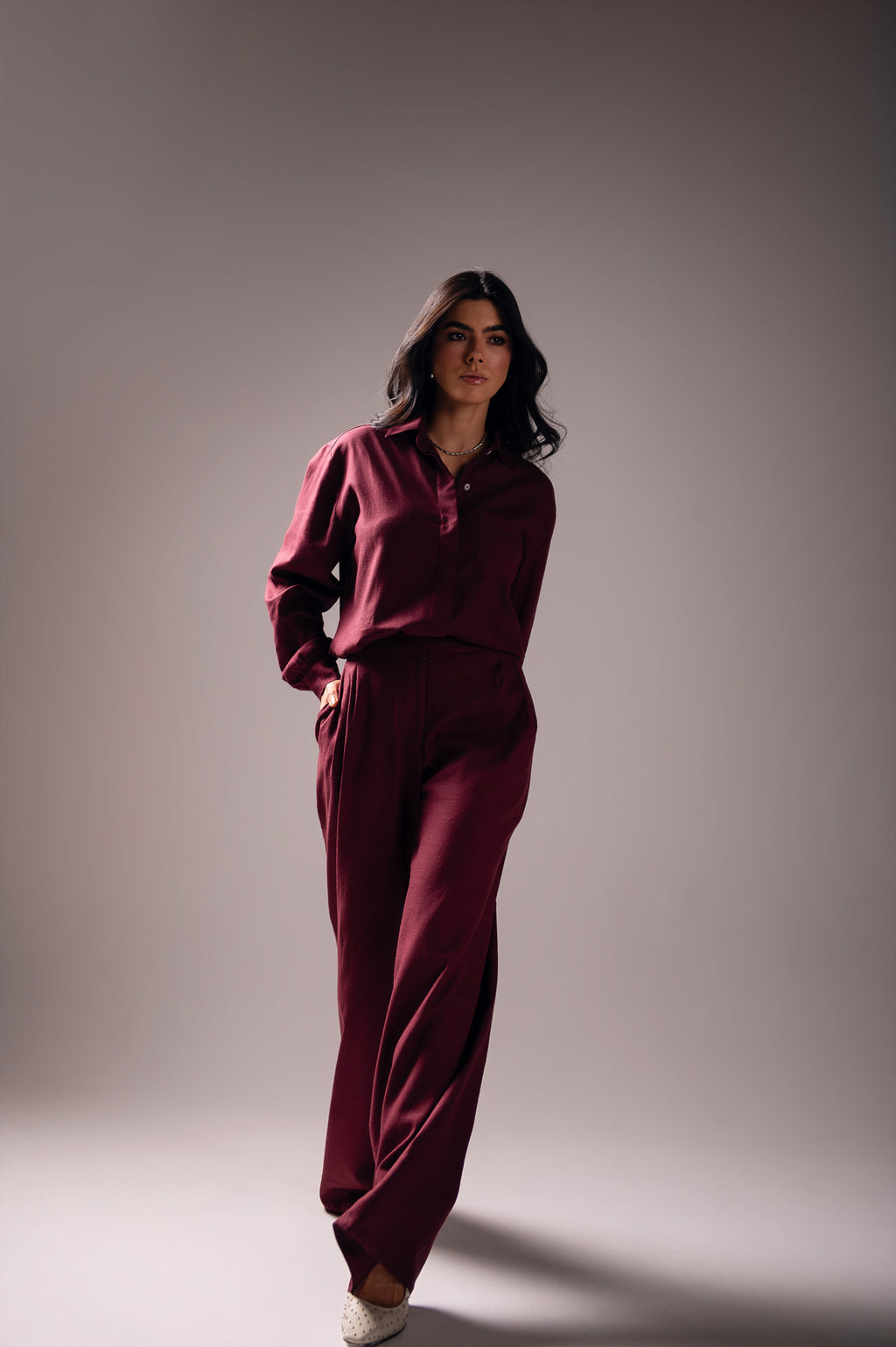 Calça Pantalona Linho Olívia Uva Saphir