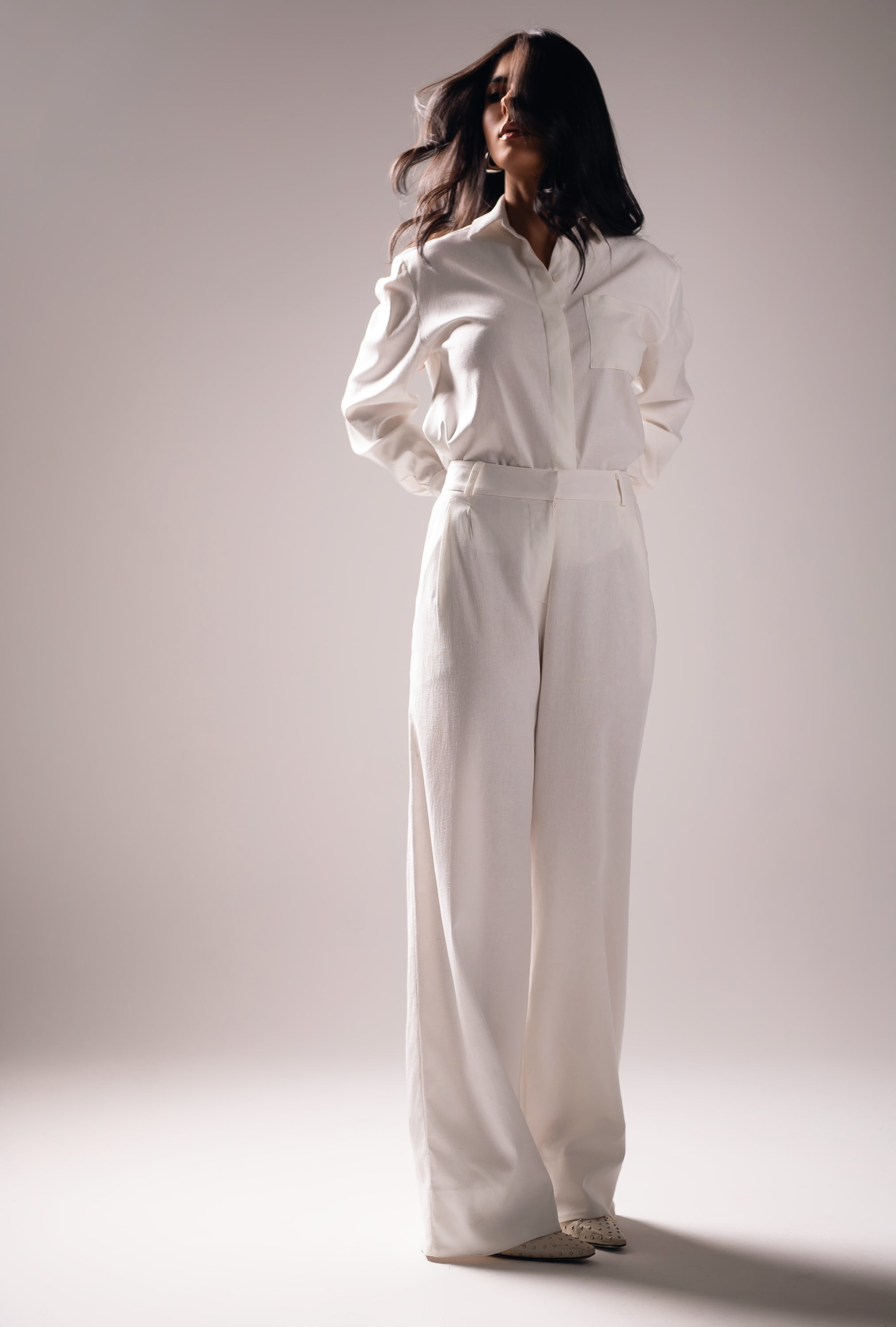 Calça Pantalona Linho Olívia Off White Saphir